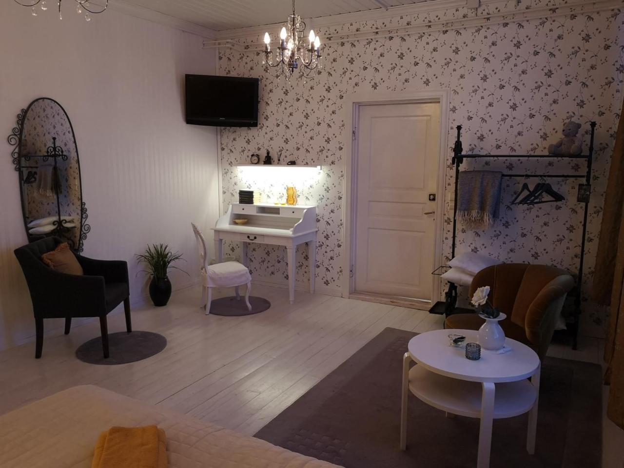 Hotelli Huiskankorpi Boutique Hotel Nivala Kültér fotó